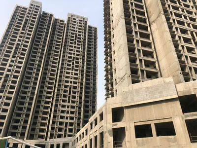 六千多業主欲哭無淚!鄭州啟福城爛尾多年,開發商回應:正在尋找資方,目前手里還有地